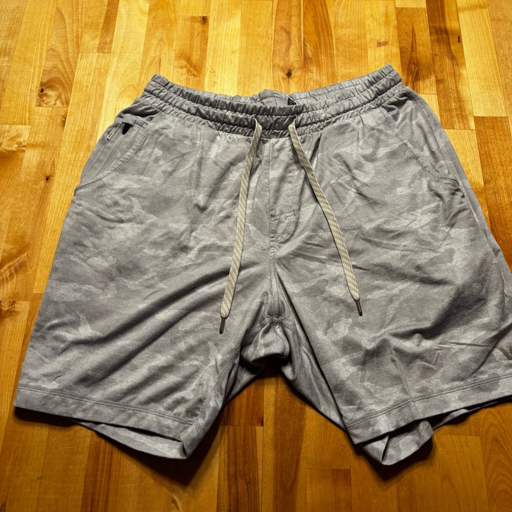 Men’s Ponto Performance Gray Camouflage Men's Shorts